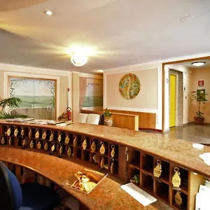 Cristal 3* Bari