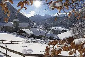 Les Touristes Hotel Abondance